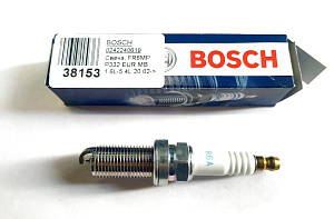 Свеча зажигания Mercedes W203 1.8-2.3 Kompressor Bosch